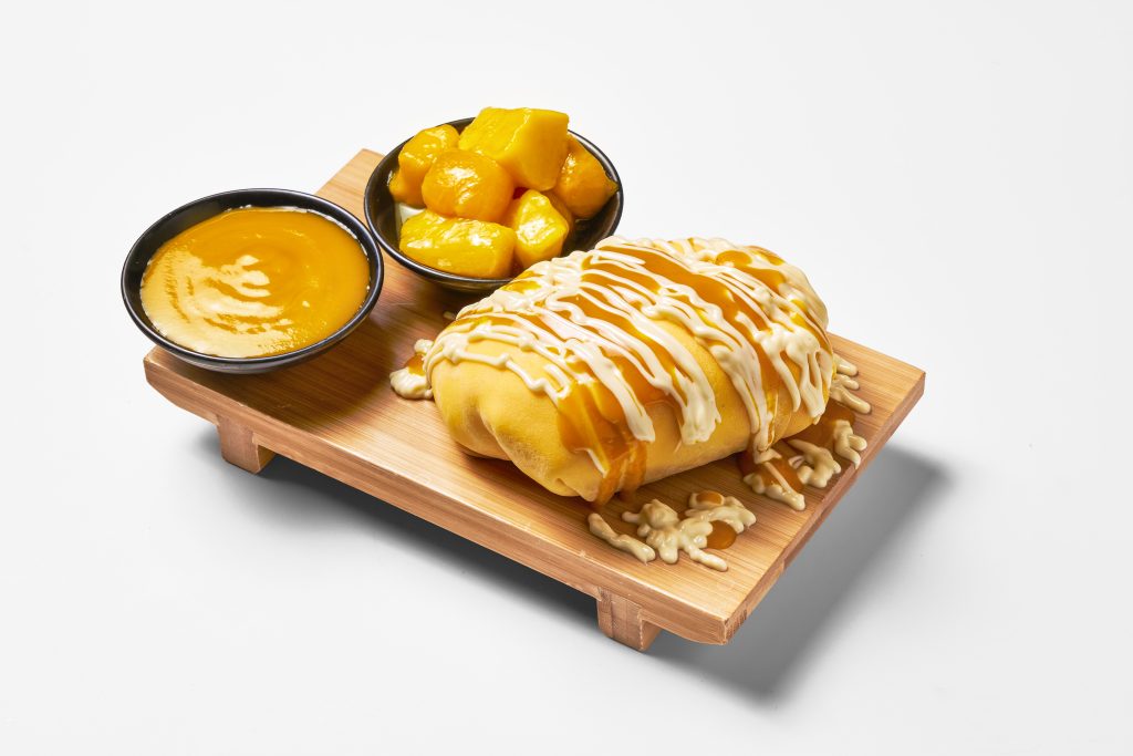 Fresh mango dessert served at Yaki Ya!